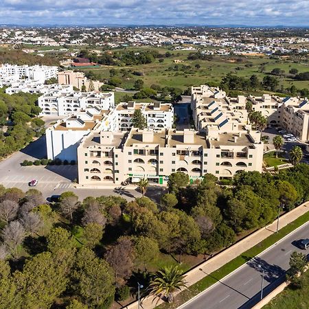 Salgados 1 Bedroom Apartment - 500M From The Beach Guia  Exteriör bild