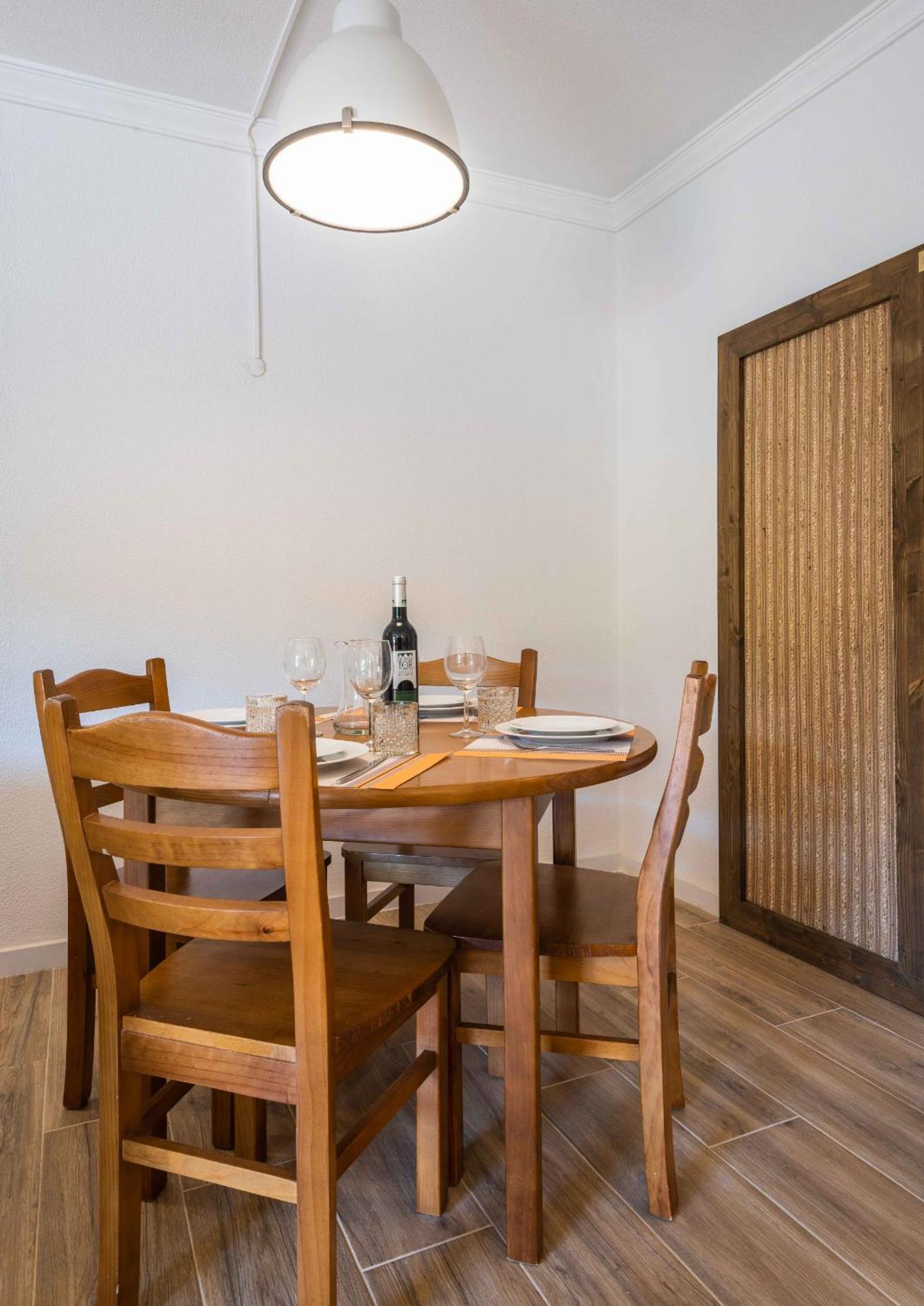 Salgados 1 Bedroom Apartment - 500M From The Beach Guia  Exteriör bild
